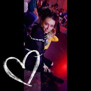 Meet your Posher, Tabitha